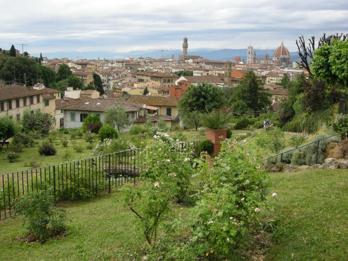 Al Giardino Delle Rose Hotell Florens Exteriör bild